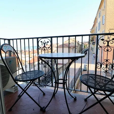 Apartment 1 Bedroom Suquet, 6 Min From The Palais, Balcony & Port View 220 *