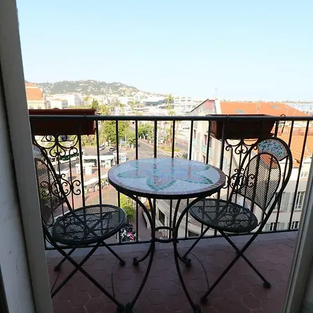 Apartment 1 Bedroom Suquet, 6 Min From The Palais, Balcony & Port View 220 *