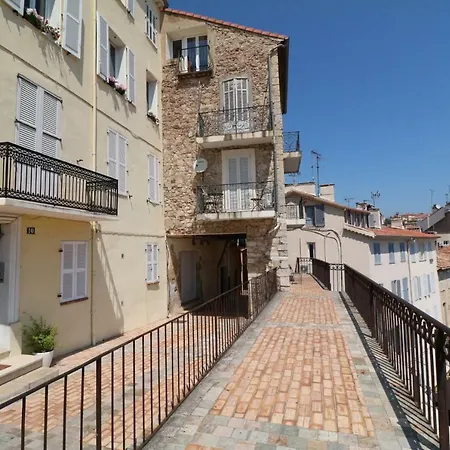 Apartment 1 Bedroom Suquet, 6 Min From The Palais, Balcony & Port View 220 *